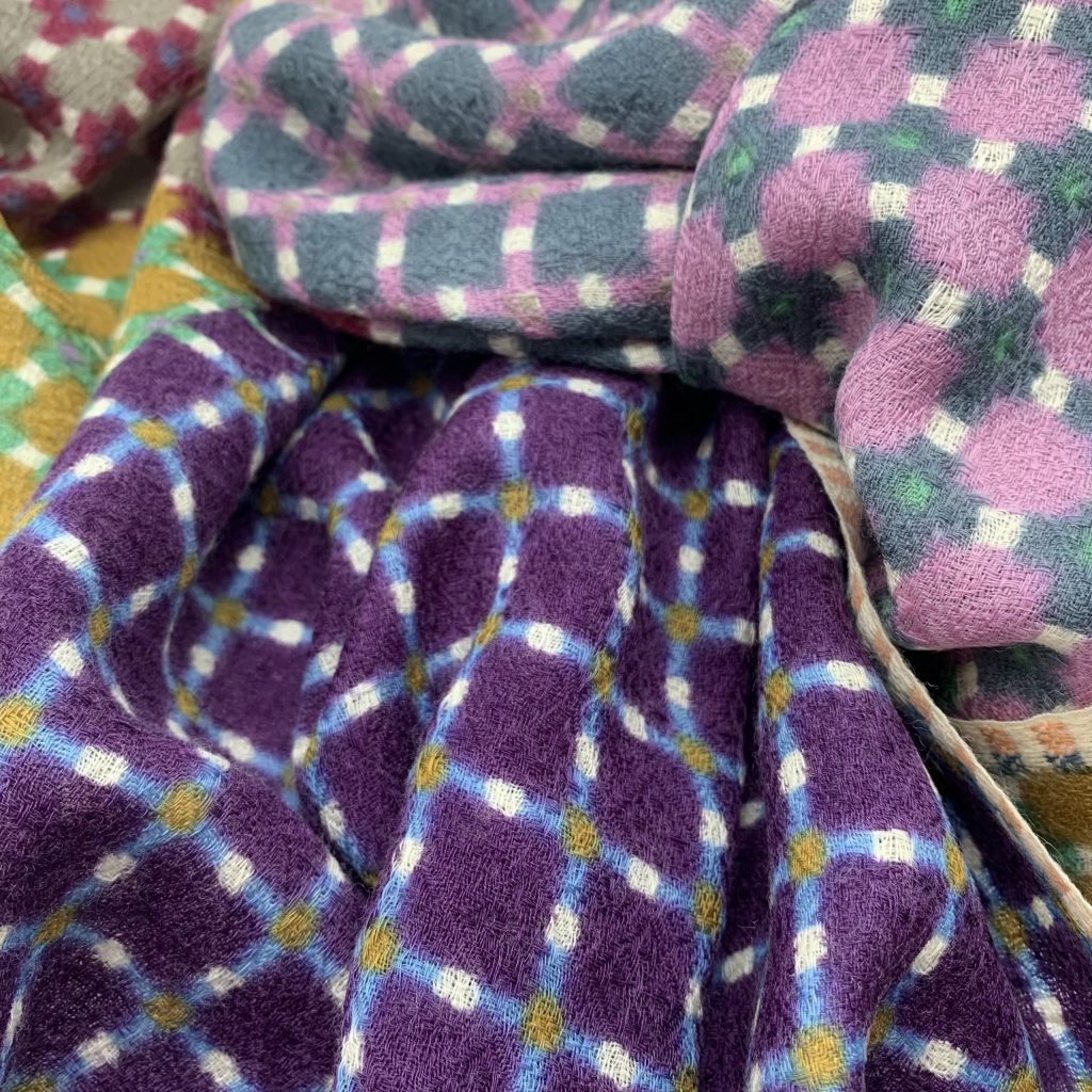 Epice Paris - Schaltuch - Wolle - gold - violett