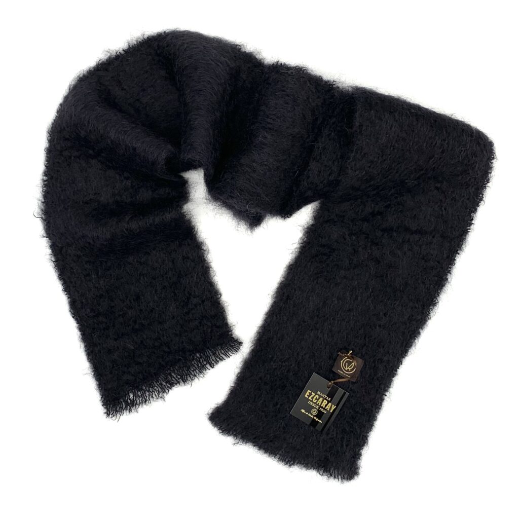 Mantas Ezcaray - Schal Mohair schwarz