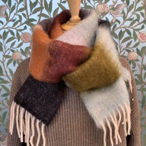 Mantas Ezcaray - Schal Matisse oliv schwarz mix