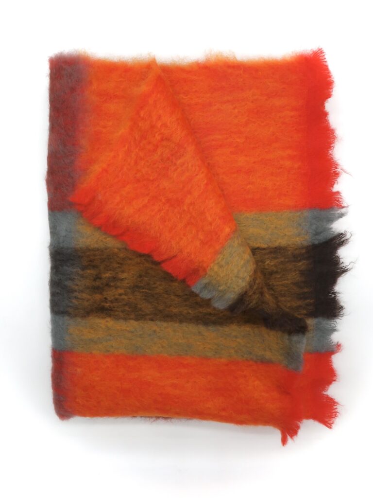 Luxuriöse Tartan Mohair Decke von Mantas Ezcaray