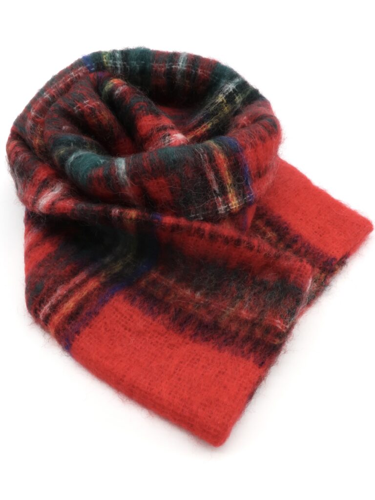 Warmer Mohairschal in rotem Tartan
