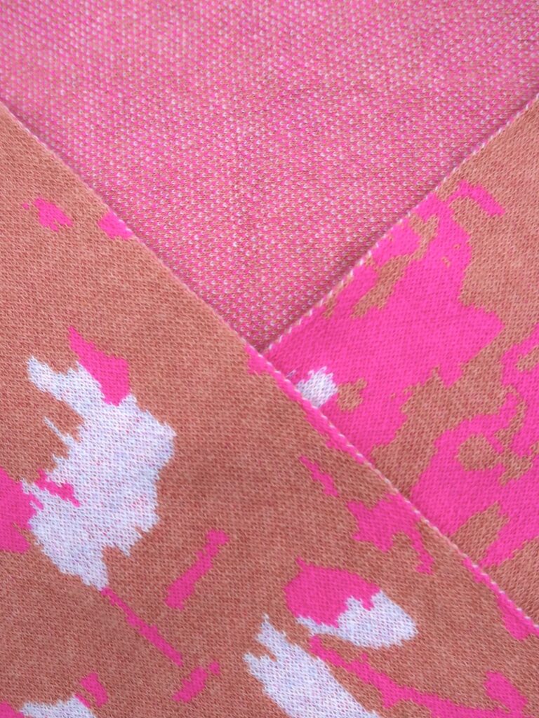 Detail Schal von Urban Aran