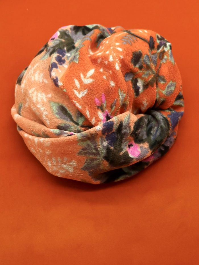 Großes Wolltuch von Épice Paris in apricot und mandarin