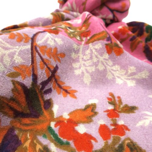 Blumentuch in rose und Flieder
