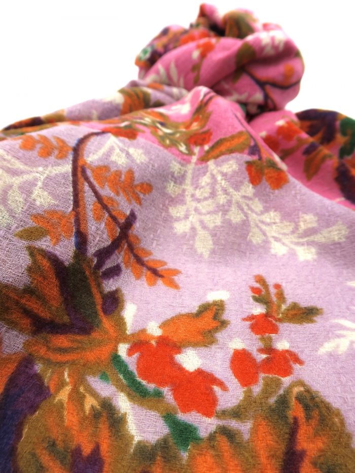 Blumentuch in rose und Flieder