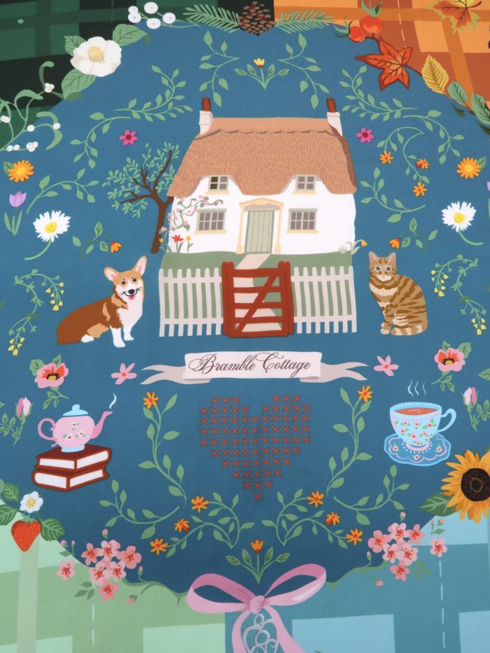 Detail, prochtvolles großes Seidentuch mit dem Motiv Cottage von Malfroy