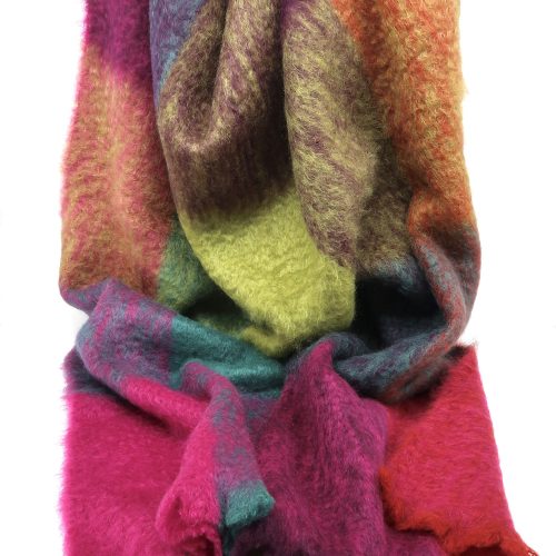 Farbenfrohe Mohairdecke Quadros in Bewegung von Mantas Ezcaray