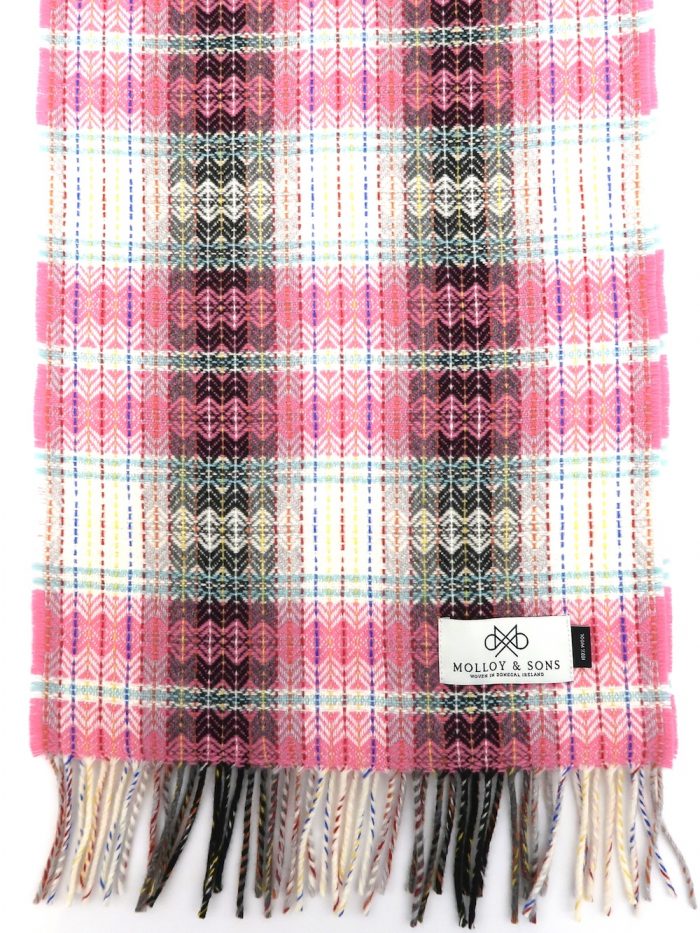 Wollschal mit Rautenmuster in pink und weiß mit Fransen von Molloy and Sons
